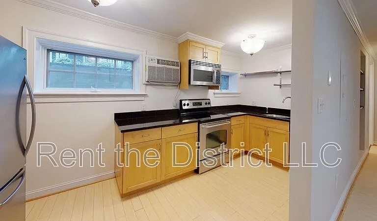 1708 Newton St NW #102 — Photo 4