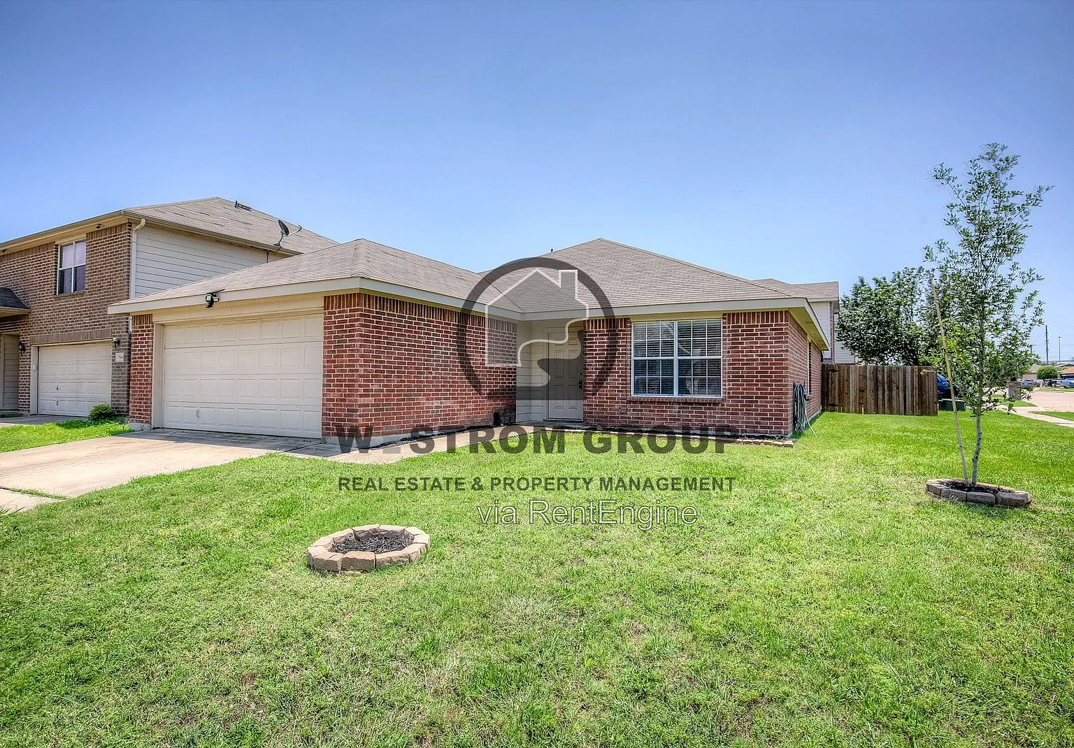 3 bed, 2.0 bath, 1720 sqft, $2,245 — Photo 3