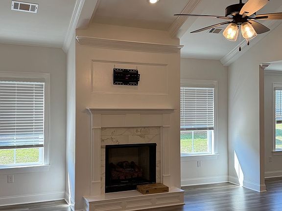 5th image of 208 Alonsa Dr