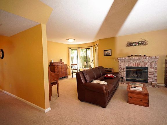 2nd image of 678 Cullivan Dr