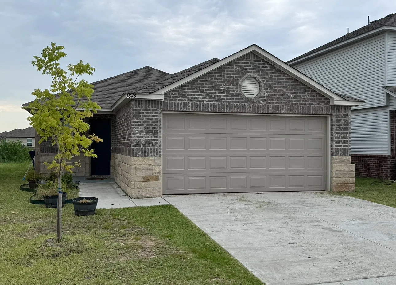 4 bed, 1479 sqft, $1,500 — Photo 2