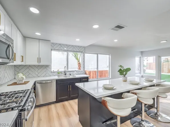 4092 Ridgewood Ave, Las Vegas, NV 89120