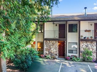 7816 196th St SW APT D9, Edmonds, WA 98026