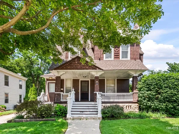 386 E Chicago St, Elgin, IL 60120