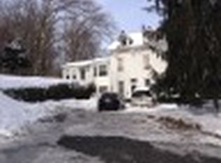 670 Point Rd, Wernersville, PA 19565