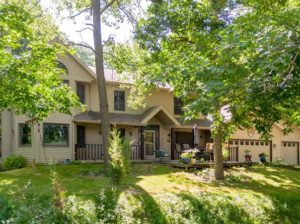 1368 Lake Wildwood Dr, Varna, IL 61375