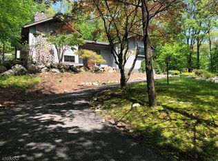 229 Beacon Hill Rd, Califon, NJ 07830