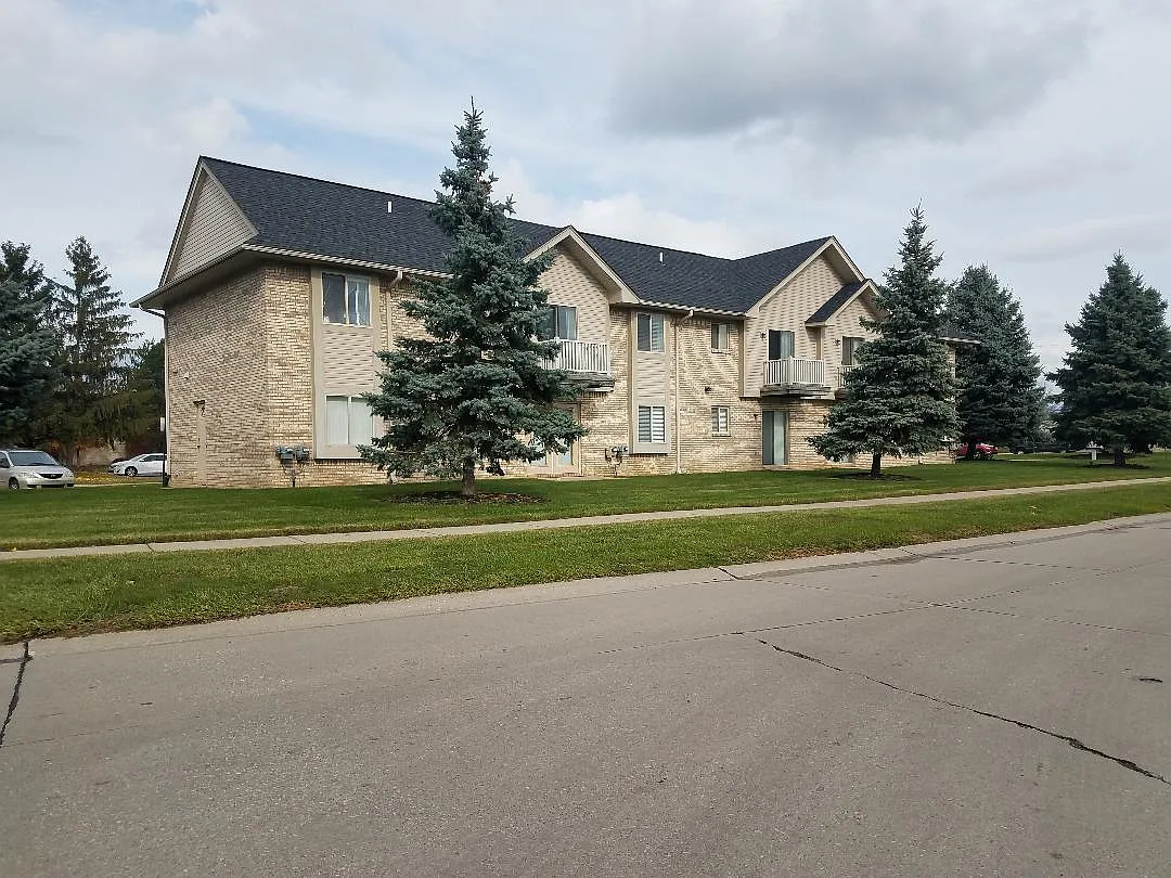 2 bed, $1,375 — Photo 1