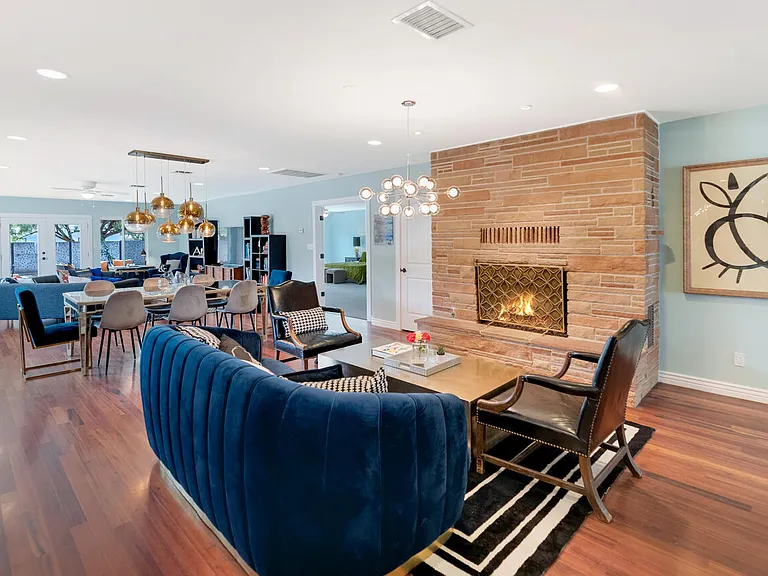 121 W Orchid Ln — Photo 8