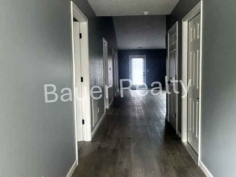 47 Grove Ave — Photo 13