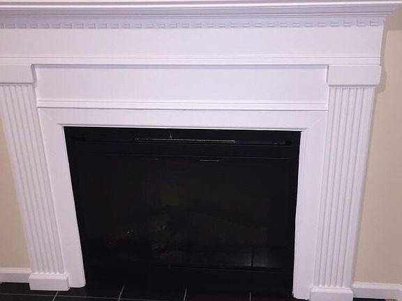 4th image of 2300 Vineyard Dr