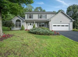 24 Sonya Pl, Niskayuna, NY 12309