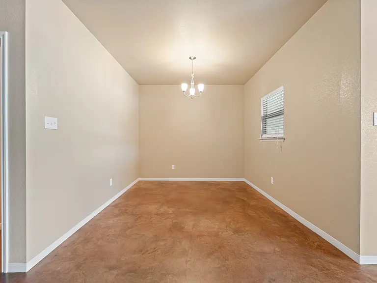 310 S Davis St #B — Photo 7