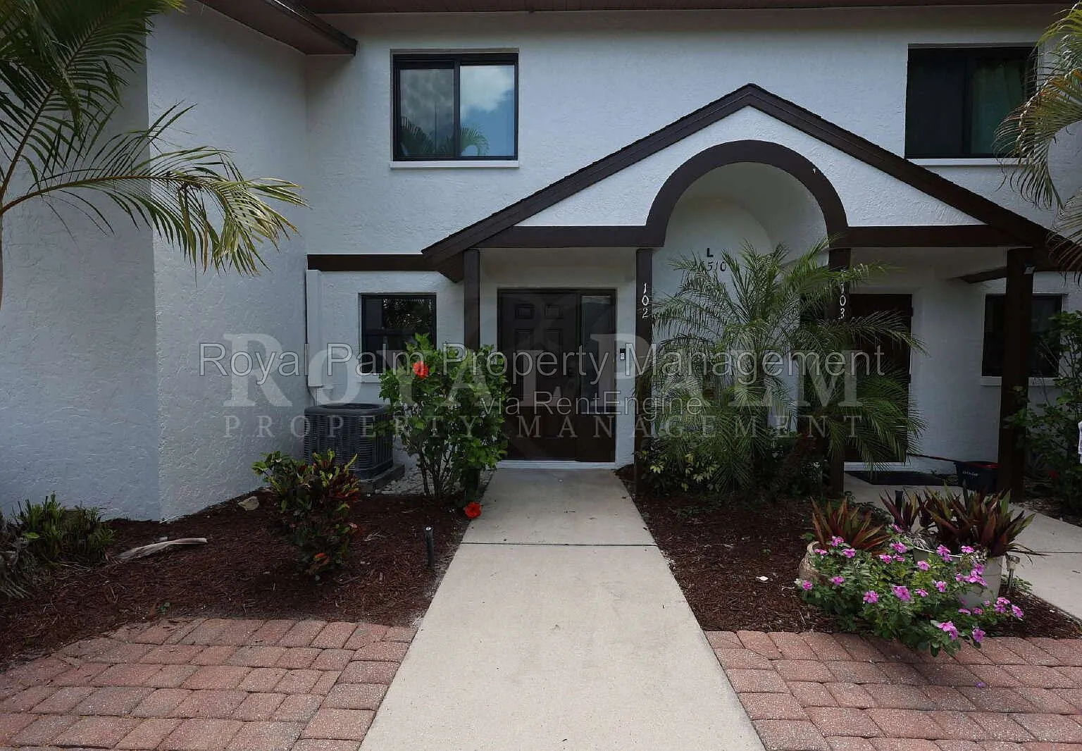 2 bed, 2.5 bath, 1104 sqft, $1,999 — Photo 1