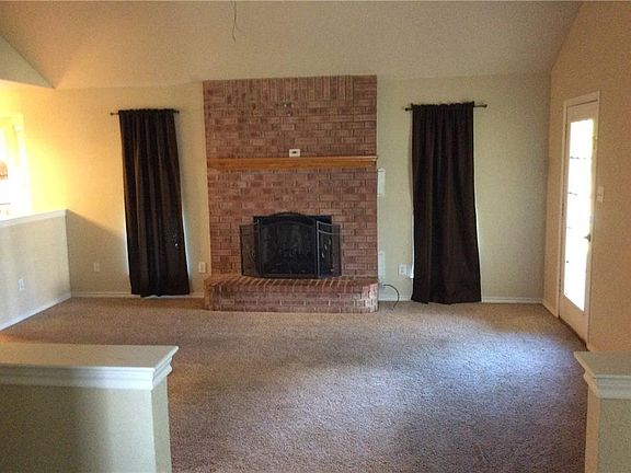 2nd image of 50 Circle Dr