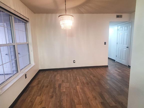 5th image of 3650 Morris Farm Dr