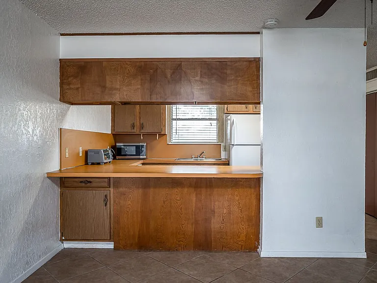 100 Shannon Cir — Photo 6