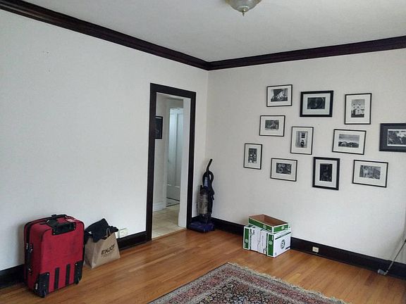2nd image of 3039 W Waveland Ave #2