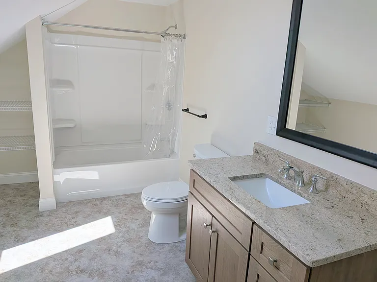 146 Pine St #4 — Photo 9
