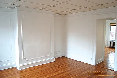 Rented by aptsandlofts.com