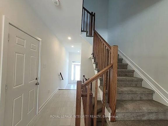 4th image of 32 Overberg Way