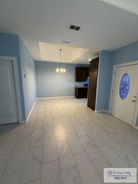 3 bed, 2.0 bath, 1269 sqft, $1,650 — Photo 3