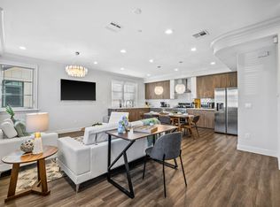 22 E Colorado Blvd UNIT B, Arcadia, CA 91006