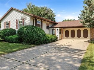723 Stowell Ave, Streamwood, IL 60107