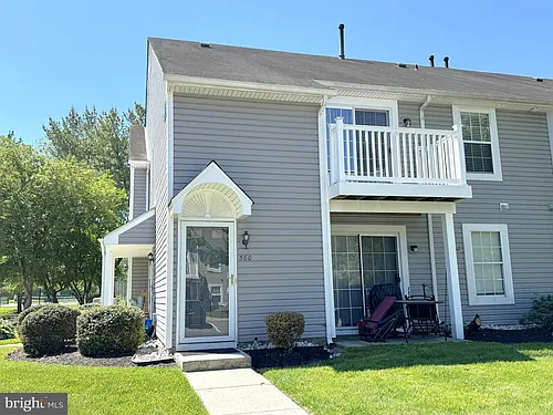560 Shetland Ct Photo 1
