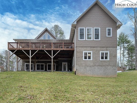 5th image of 514 Rustic Road