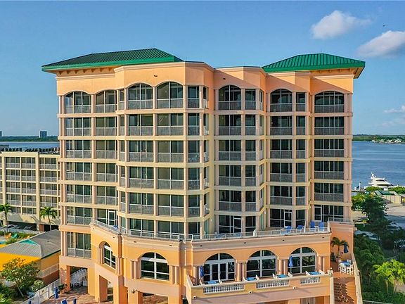 4th image of 190 Estero Blvd #505