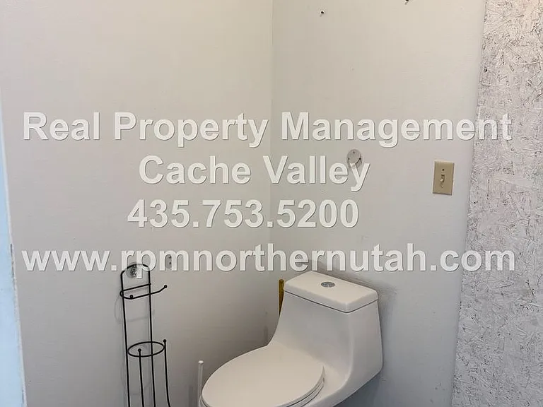 357 N 200 W — Photo 8