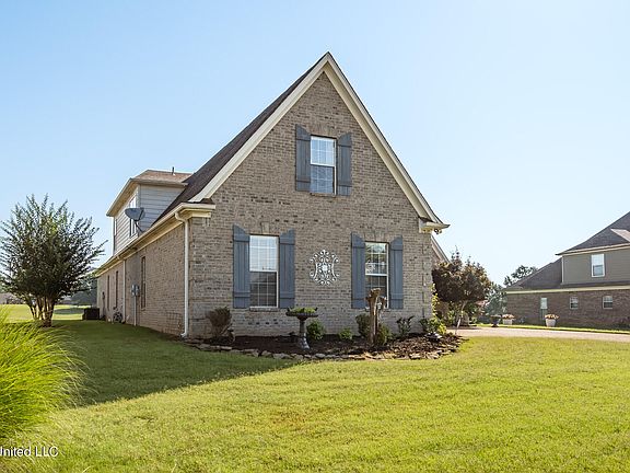 2nd image of 12868 Arbor Dr