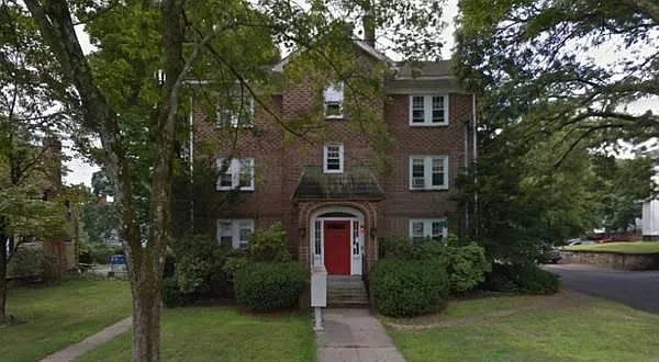 56 High St