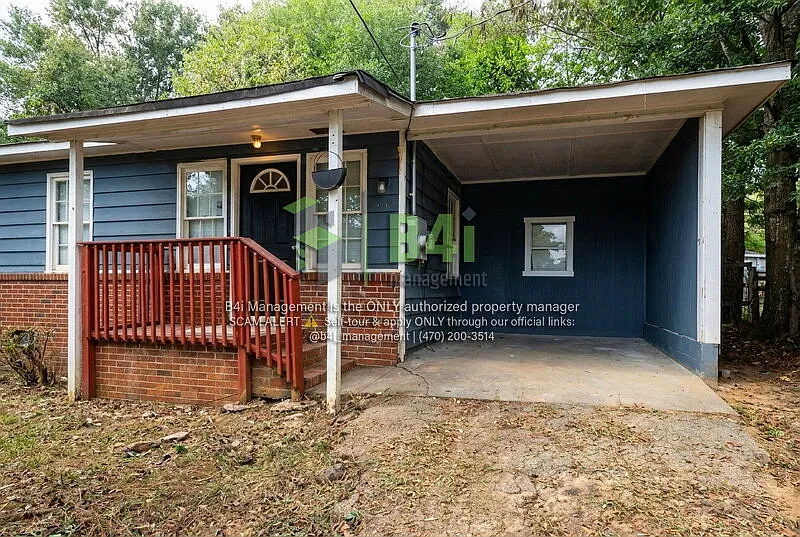 3 bed, 1.0 bath, 943 sqft, $1,325 — Photo 1