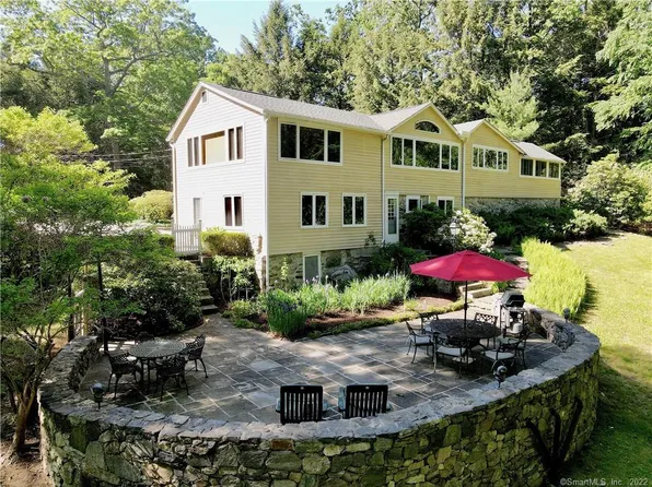 10 Garden Road, Weston, CT 06883