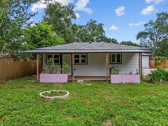 4th image of 2940 Piper Rd #2