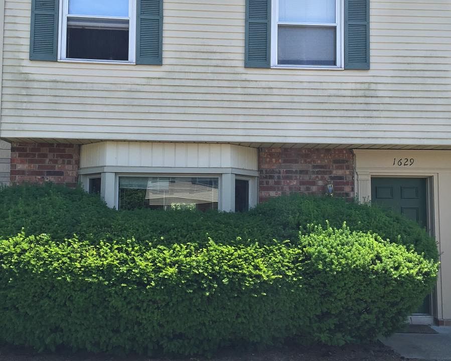 1st image of 1629 S Dorchester Dr