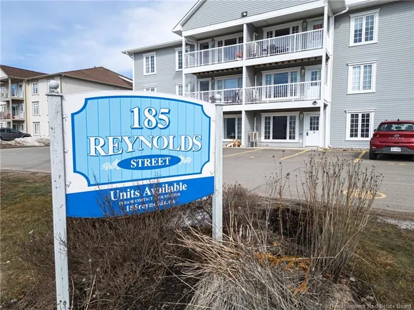 185 Reynolds St #8, Fredericton, NB E3A 0K7