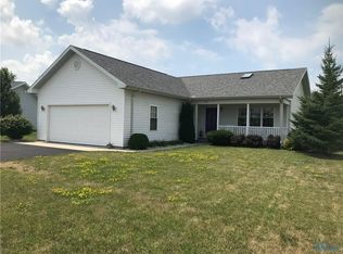 6761 Wesley Dr, Walbridge, OH 43465