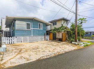 908 Simon Rd, Honolulu, HI 96817