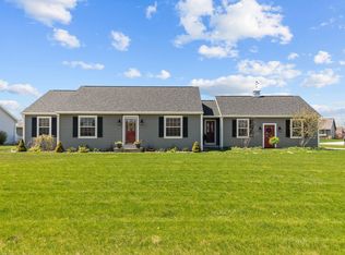 N1758 Schroeder Farm Dr, Greenville, WI 54942