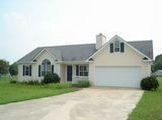 1722 Granite Ln, Statham, GA 30666