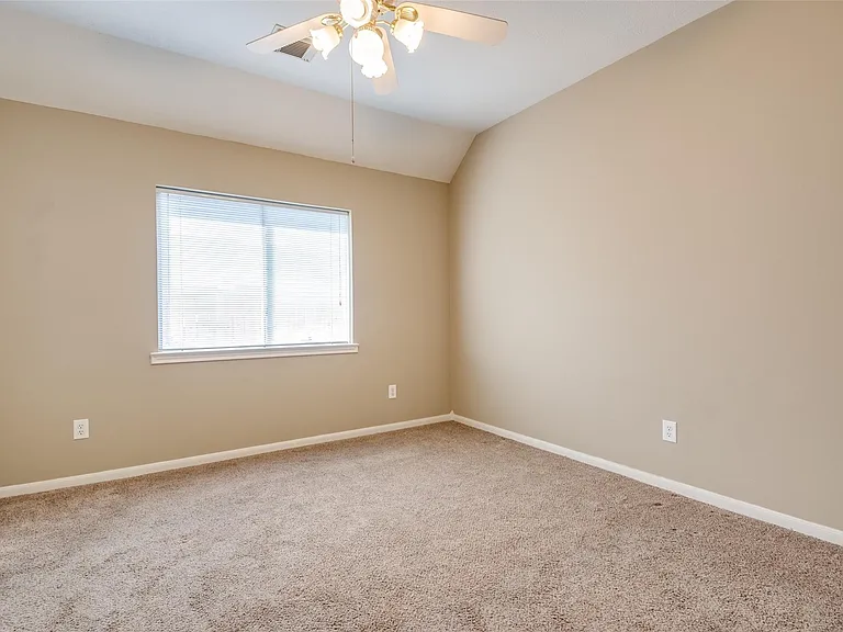 9827 Bestin Ln — Photo 22