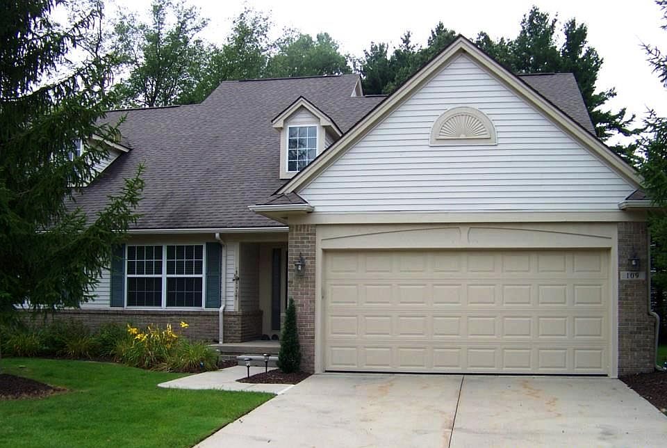 1st image of 109 Four Seasons Dr #1