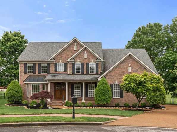 1115 Rossifer Ct, Gallatin, TN 37066