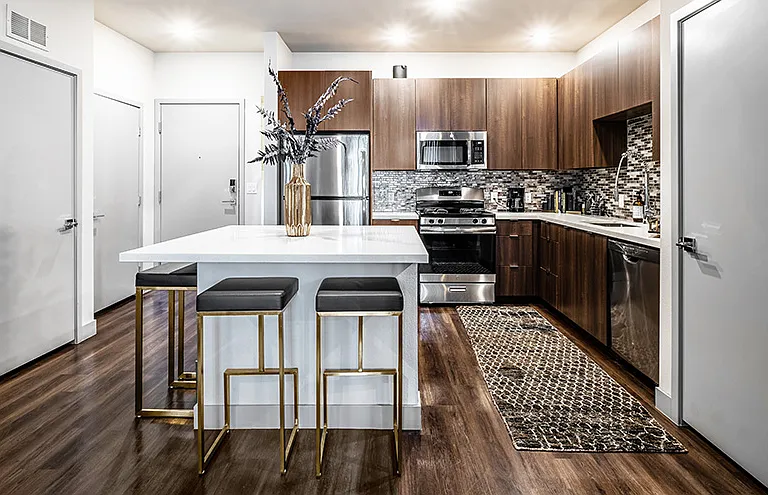 Aster Blue Diamond Apartments — Photo 8
