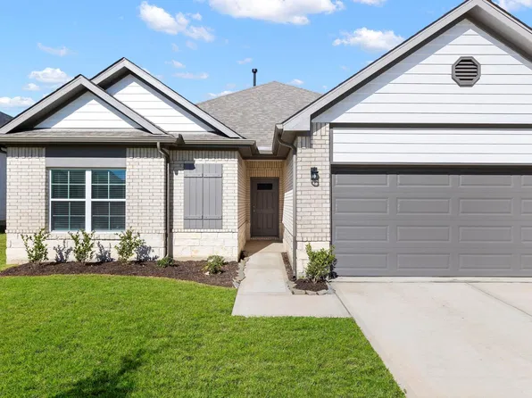11832 Whirlaway Dr, Willis, TX 77318