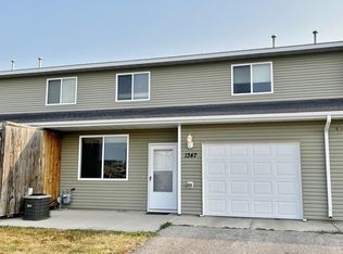 1347 34th Ave SE, Minot, ND 58701