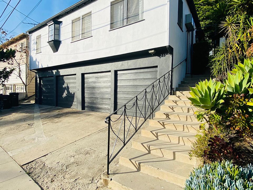 1st image of 2667 Waverly Dr #2667